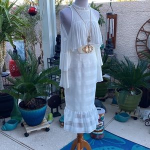 🔅🔅WINTER WHITE 2PIECE SKIRT OUTFIT🔅🔅